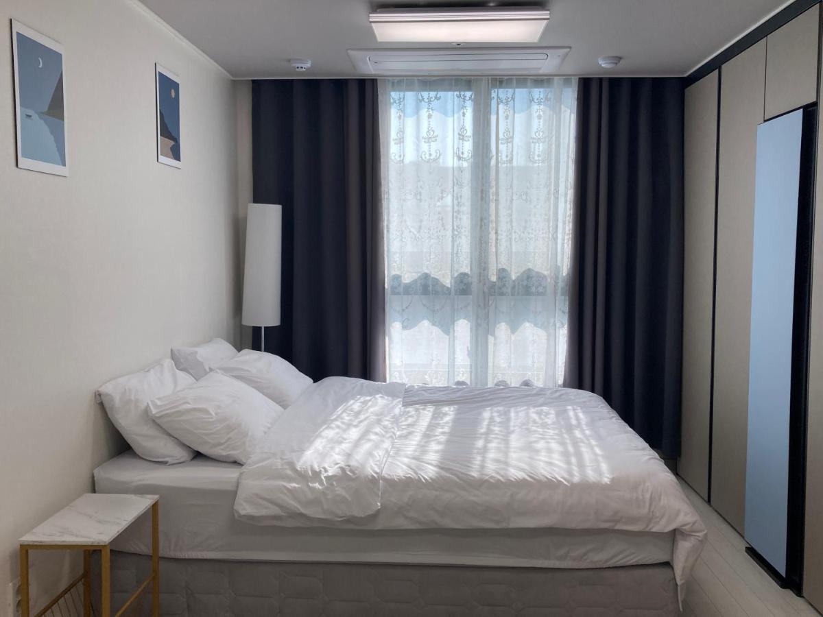 Moon Stay Star Bnb Daegu Bagian luar foto