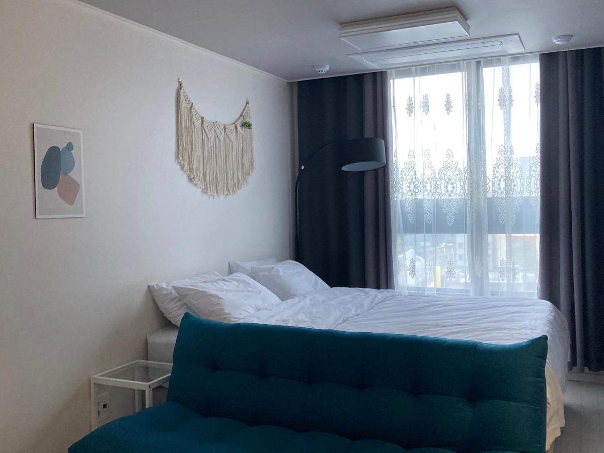Moon Stay Star Bnb Daegu Bagian luar foto
