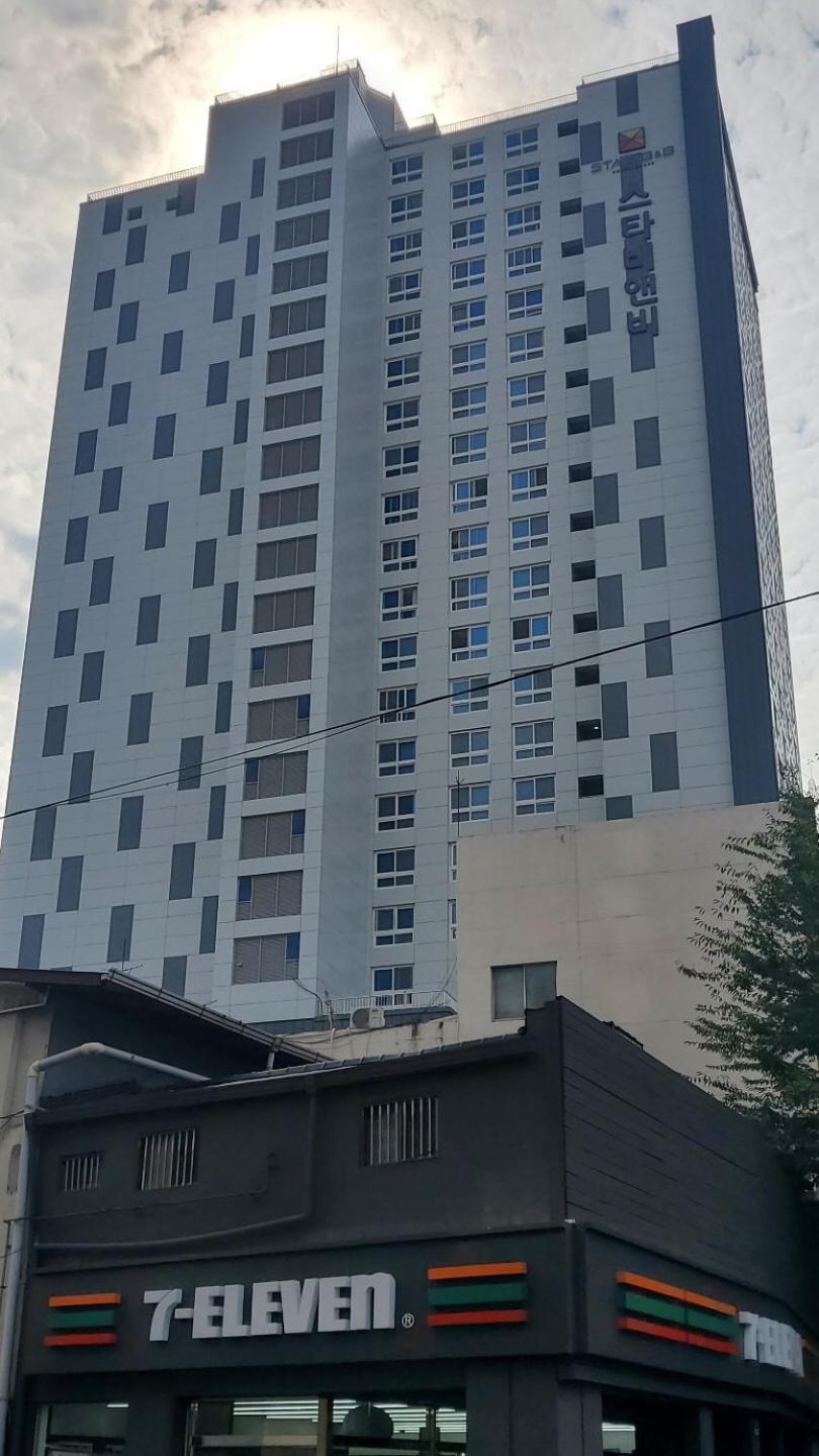 Moon Stay Star Bnb Daegu Bagian luar foto